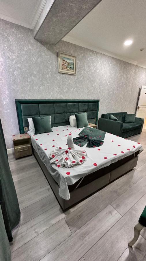Eleon Hotel Баку Екстериор снимка