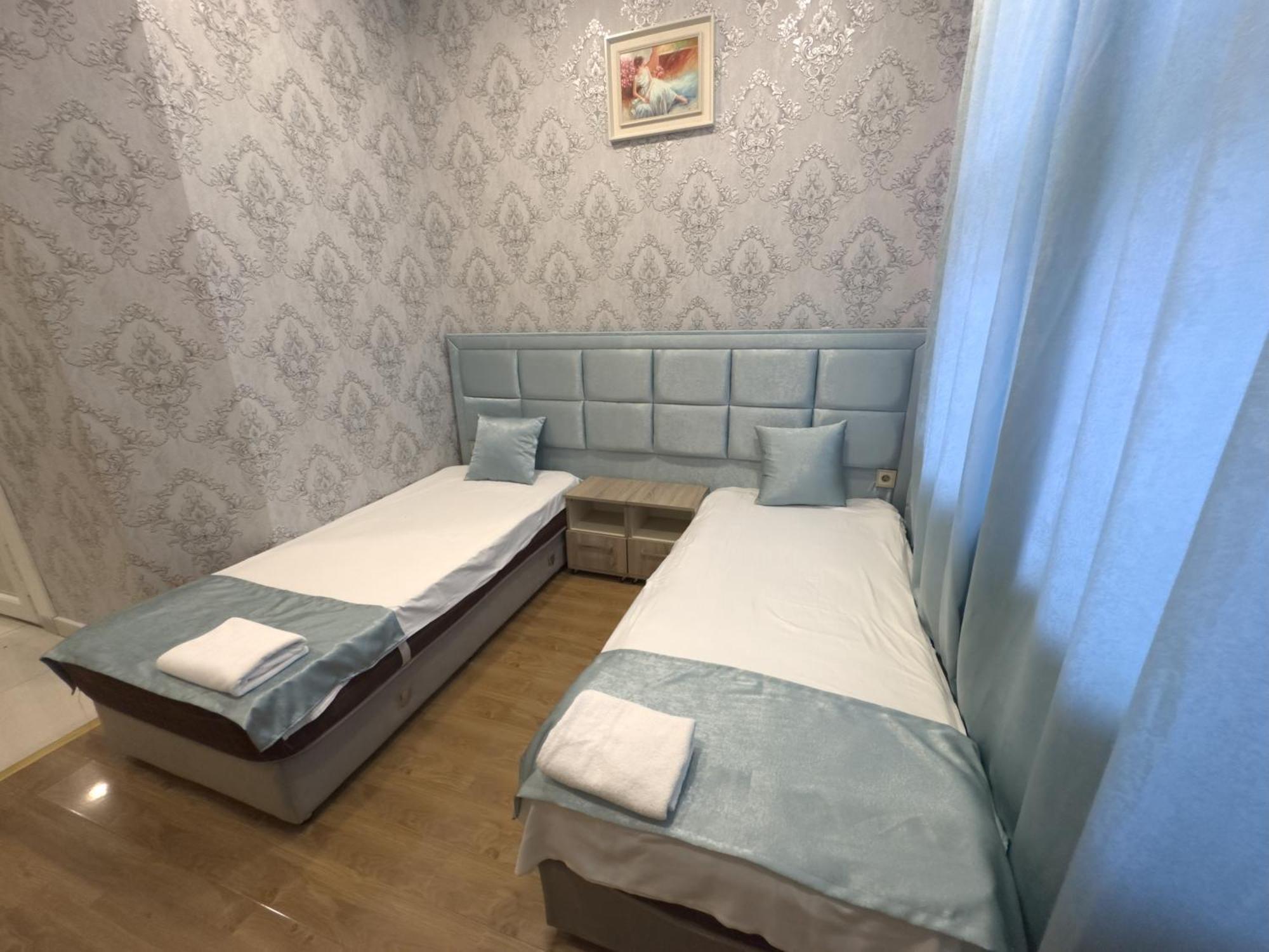 Eleon Hotel Баку Екстериор снимка